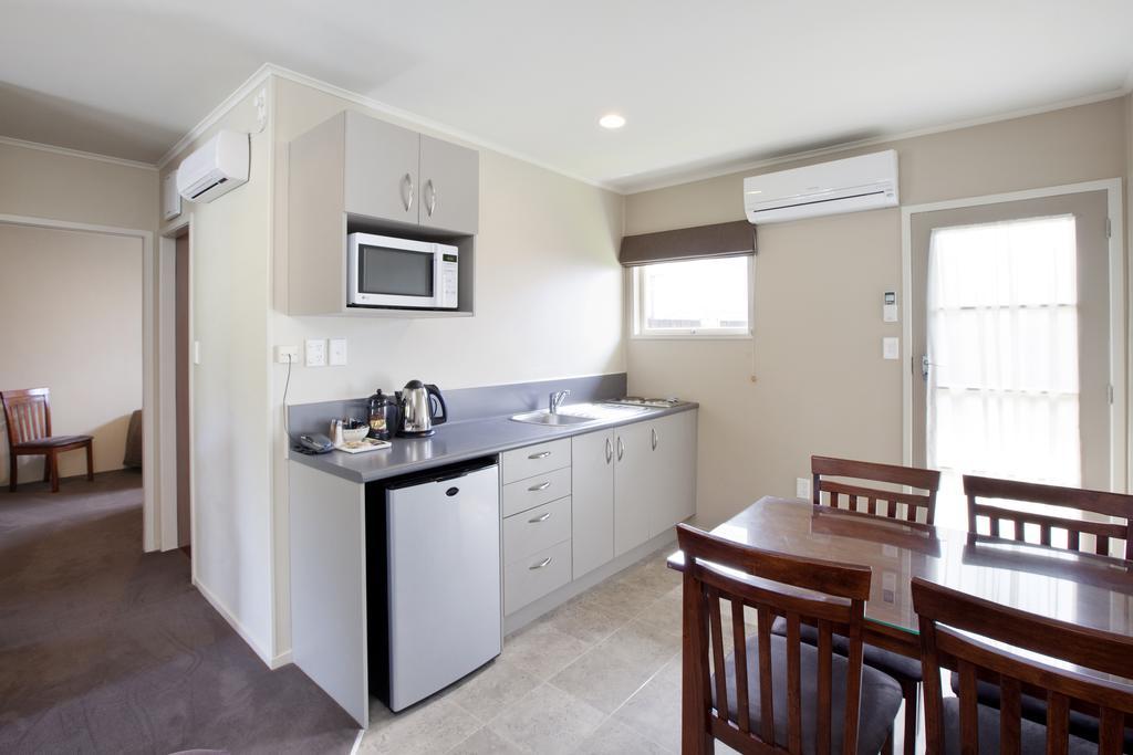 Colonial Court Motor Inn Tauranga Szoba fotó